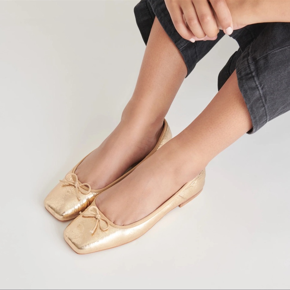 Dolce Vita Anisa Ballet Flats Gold Distressed Leather